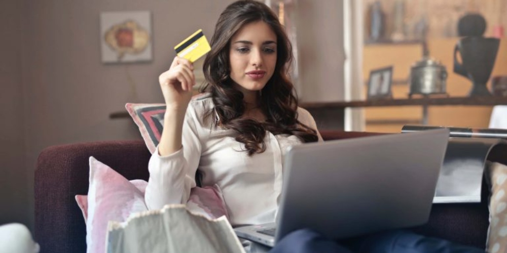 woman shopping online, virus, malware, norton 360